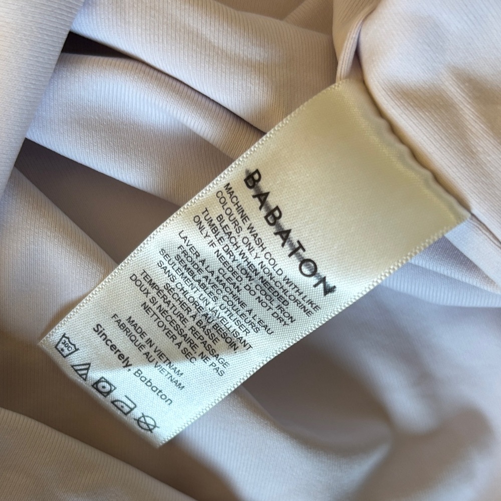 2 Aritzia NEW Babaton Gray and Lavender Bodysuit Set - Picture 4 of 8